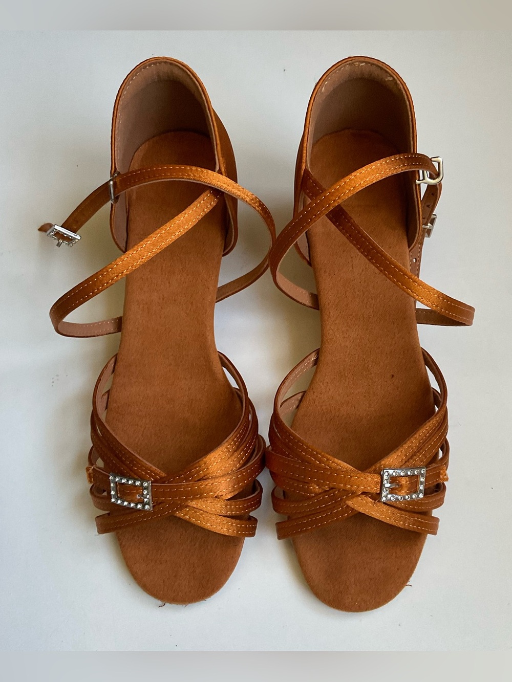 Girls Ballroom Shoes Size 6 (second one)